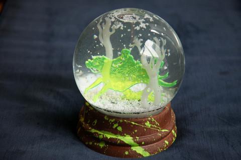 artist snow globe