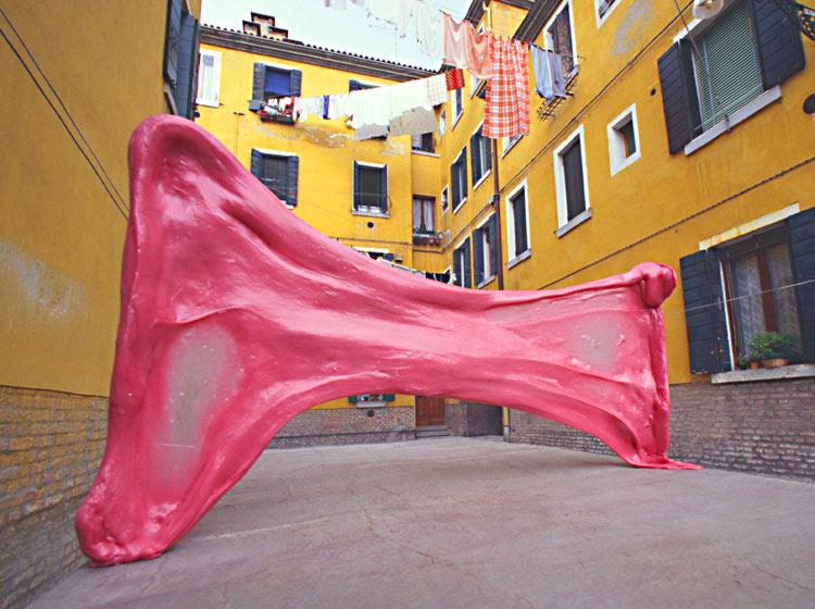 Giant Bubble Gum in Venice, 1999 by Simone Decker