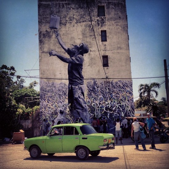 Jose Parla and @jr_artist collabing in Havana. Couldn't help posting one more. Also dig that green car.
